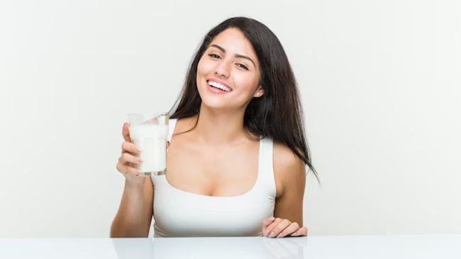 Drink milk in monsoon: मानसून में दूध पीने का क्‍या है सही तरीका? क्‍या कहता है आयुर्वेद?